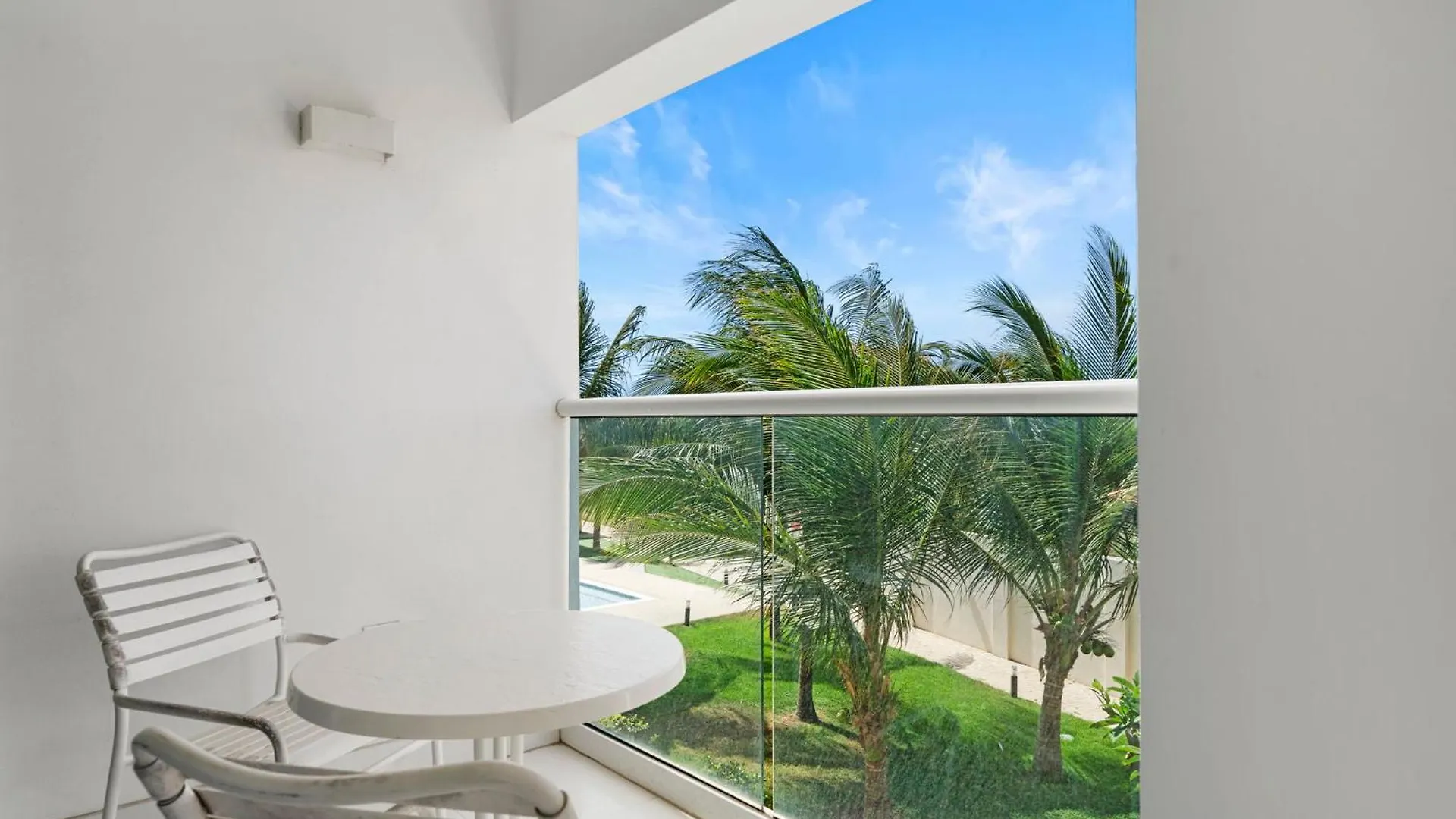 Arubas Life 204 location
